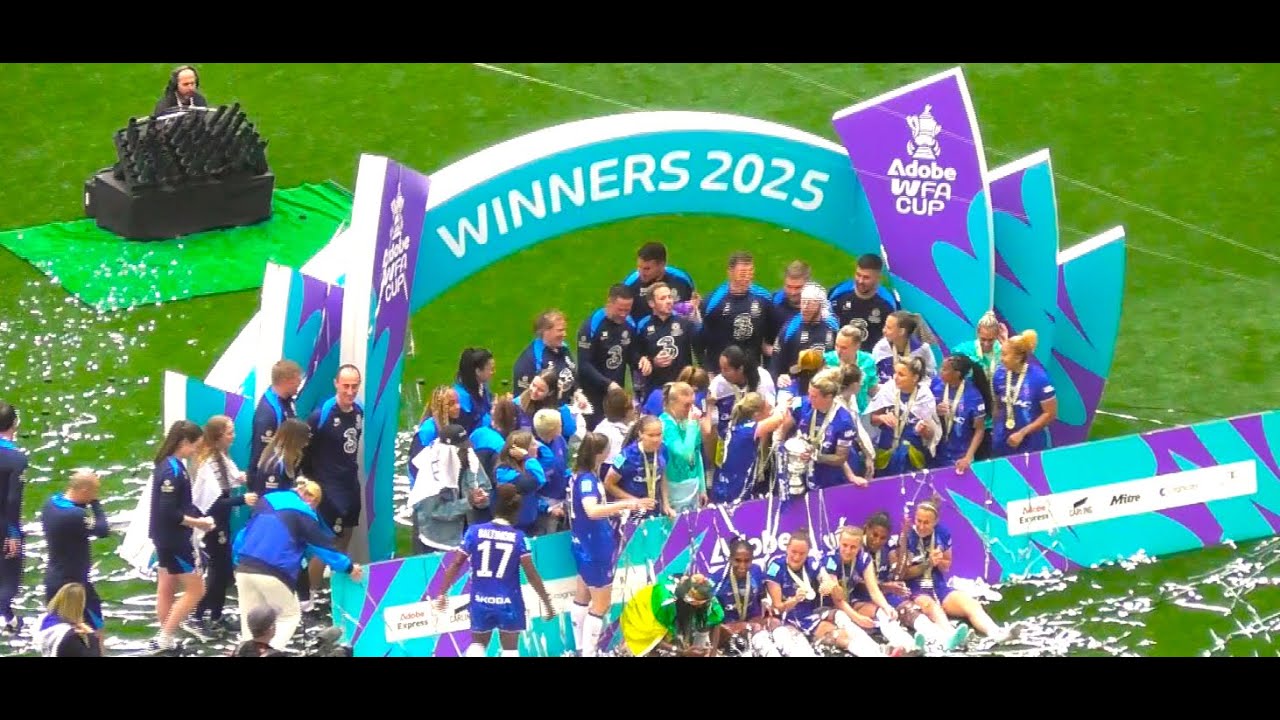 Chelsea Women F.C Parade The F.A Cup Around Wembley Stadium After 2025 WIN - Chelsea 3 M.United 0
