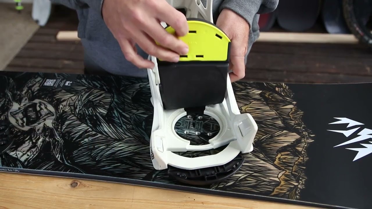 Wie montiere ich meine Snowboard Bindung ?