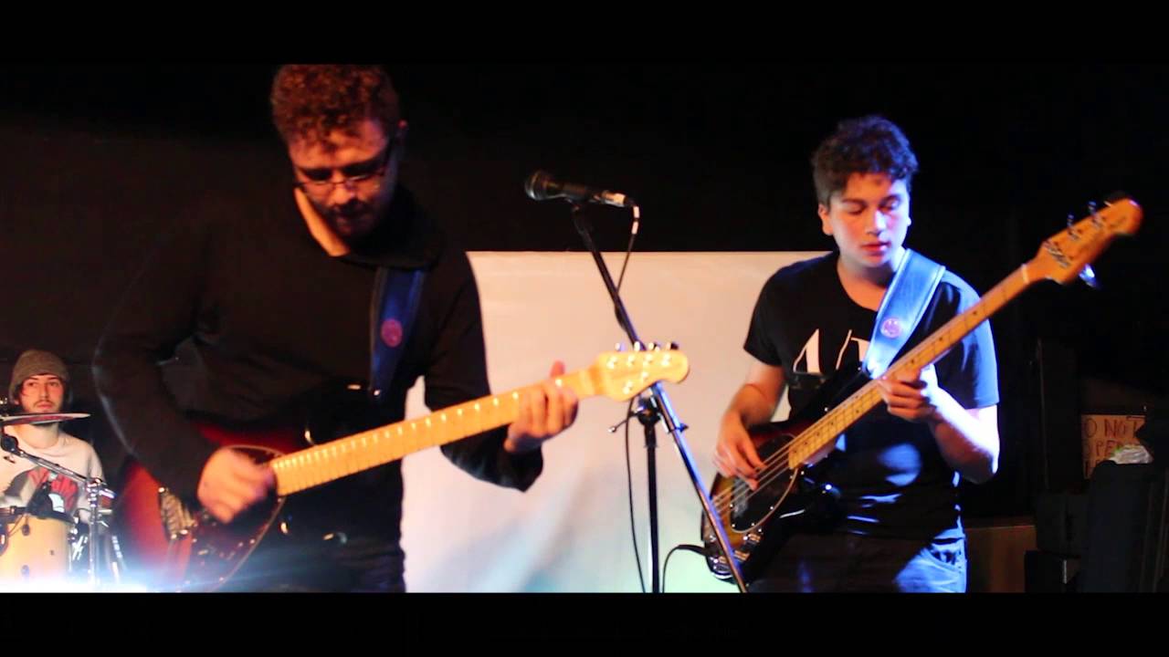 Run - Royal Hills: Live @ Club Lambi