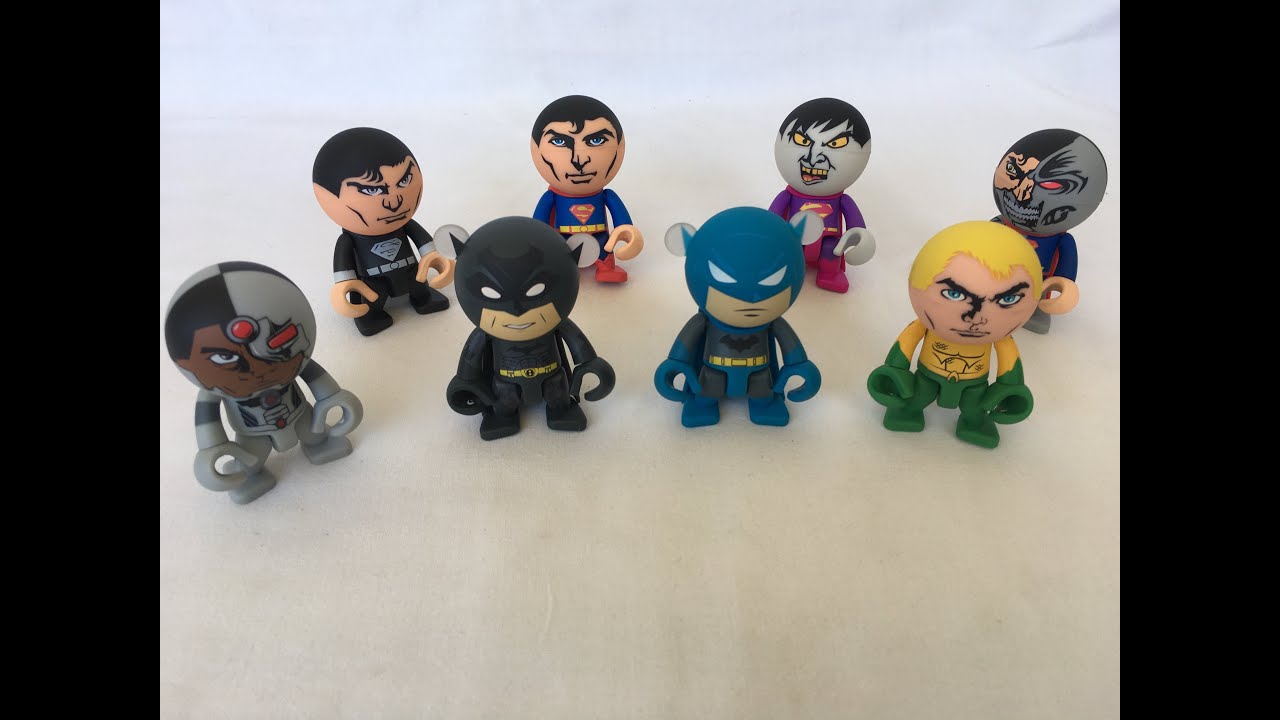 Trexi DC action figures, playing with my personal collection.