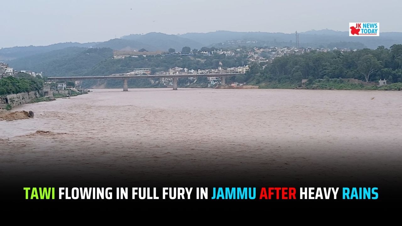 Tawi flowing in full fury in Jammu after heavy rains | JK News Today