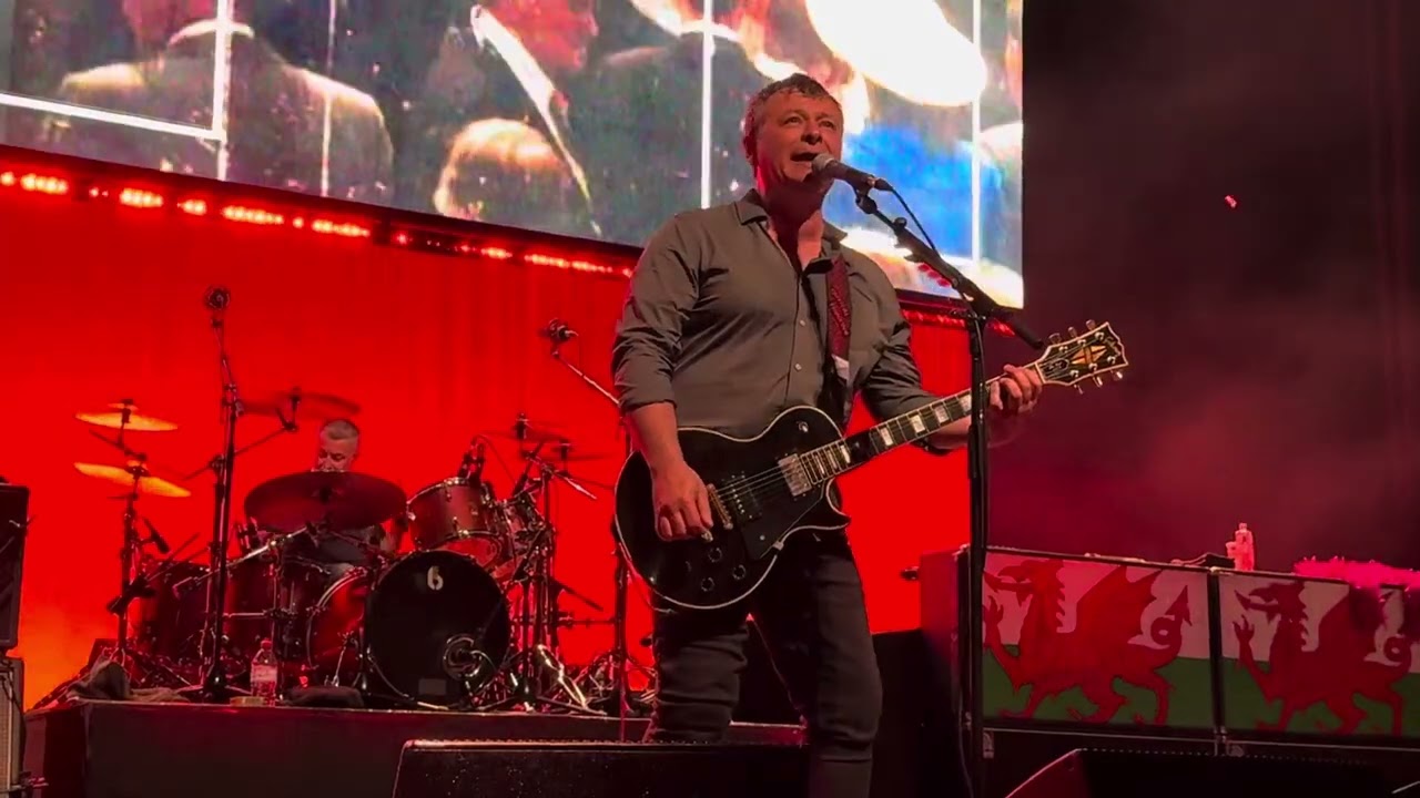 Design For Life - Manic Street Preachers - Swansea - Saturday 10th May 2025