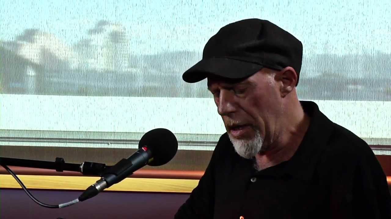 Harry Manx - 'Make Way for the Living' [HD] The Inside Sleeve, ABC Radio National