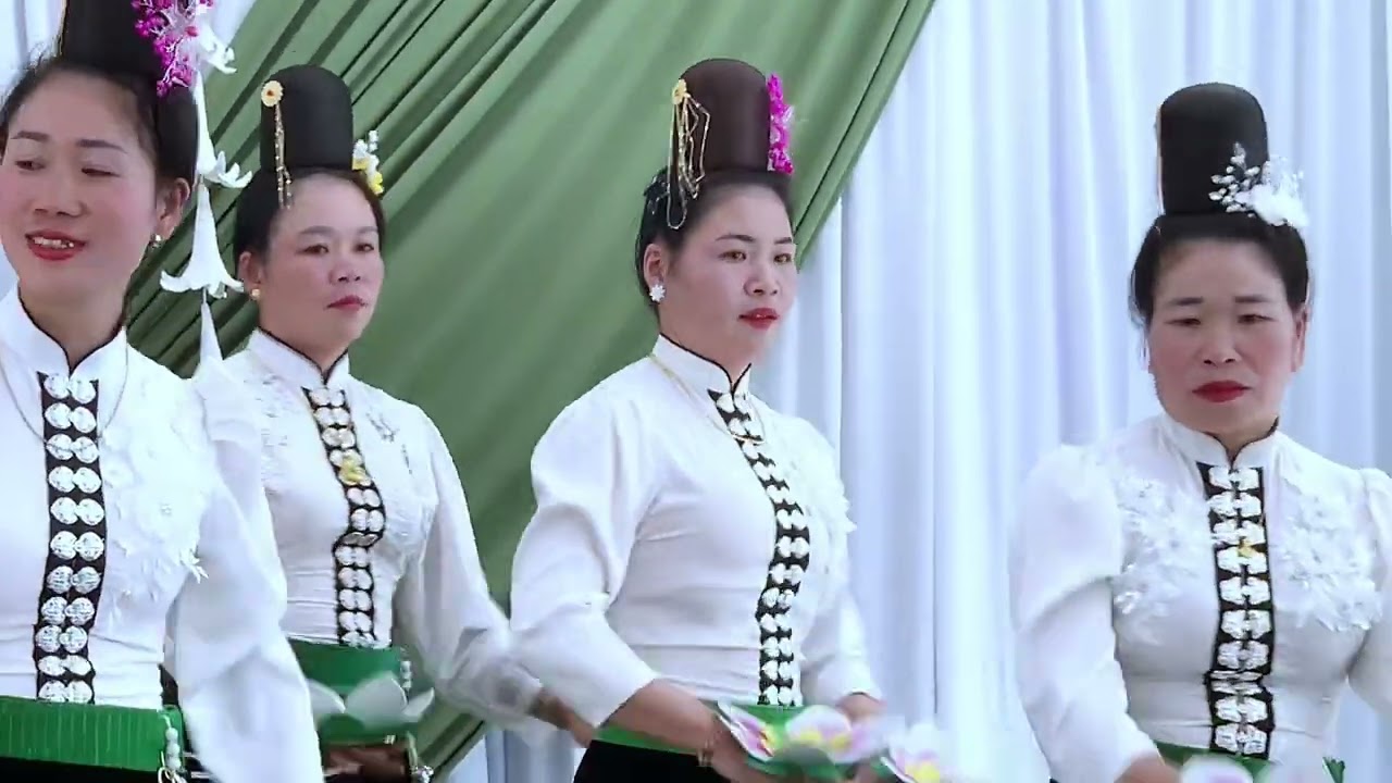 đội múa chú dũng tươi múa đẹp