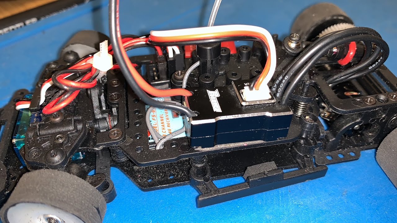Jomurema RTR 1:28 mit Surpass Rocket 2500kv Brushless Set