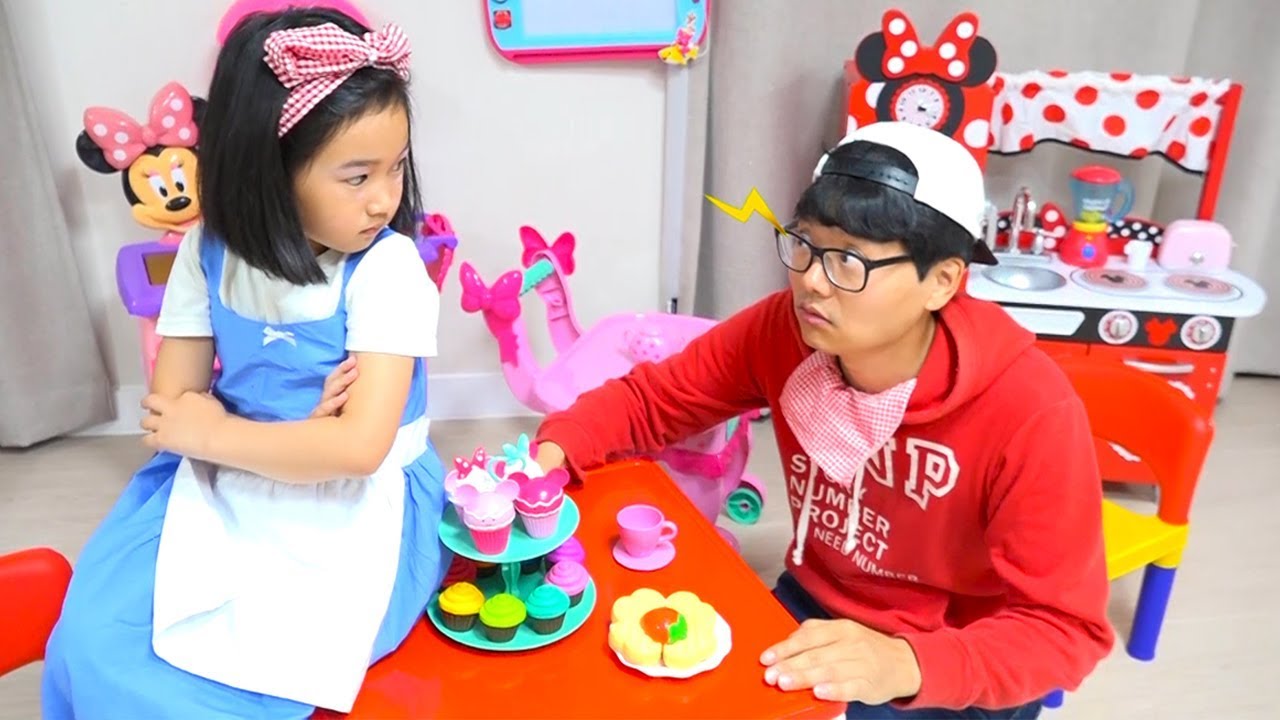 보람이와 코난의 똘똘이 장난감 요리놀이 Minnie mouse cafe Toys