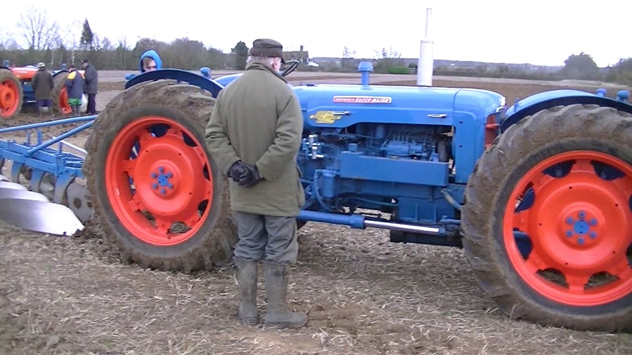 BLUEPOWER FORDSON FORD NEWHOLLAND AT DOE SHOW 2020 BLUE POWER