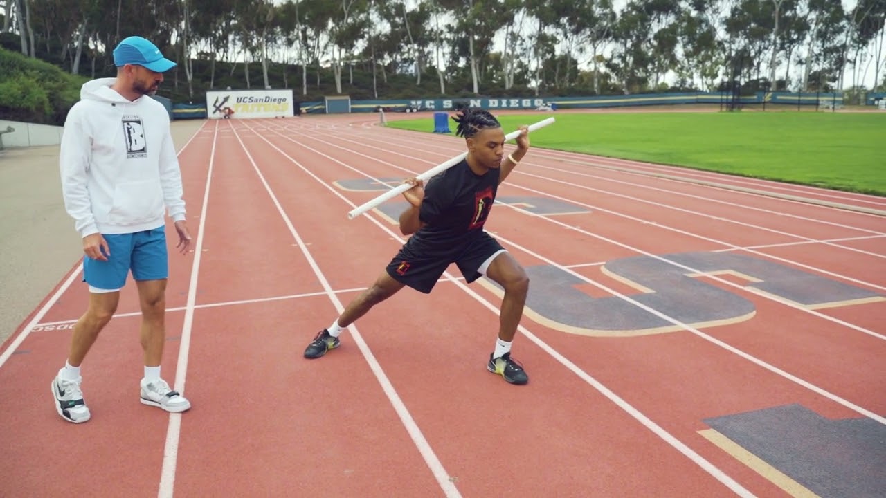 Unlocking Your IQ, Deception & Ball Manipulation Through Movement: Feet, Hips, & Trunk Orientation