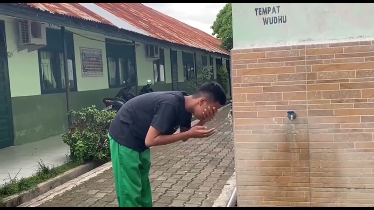 SMA KARTIKA 1-5 PADANG, X MIPA 3
