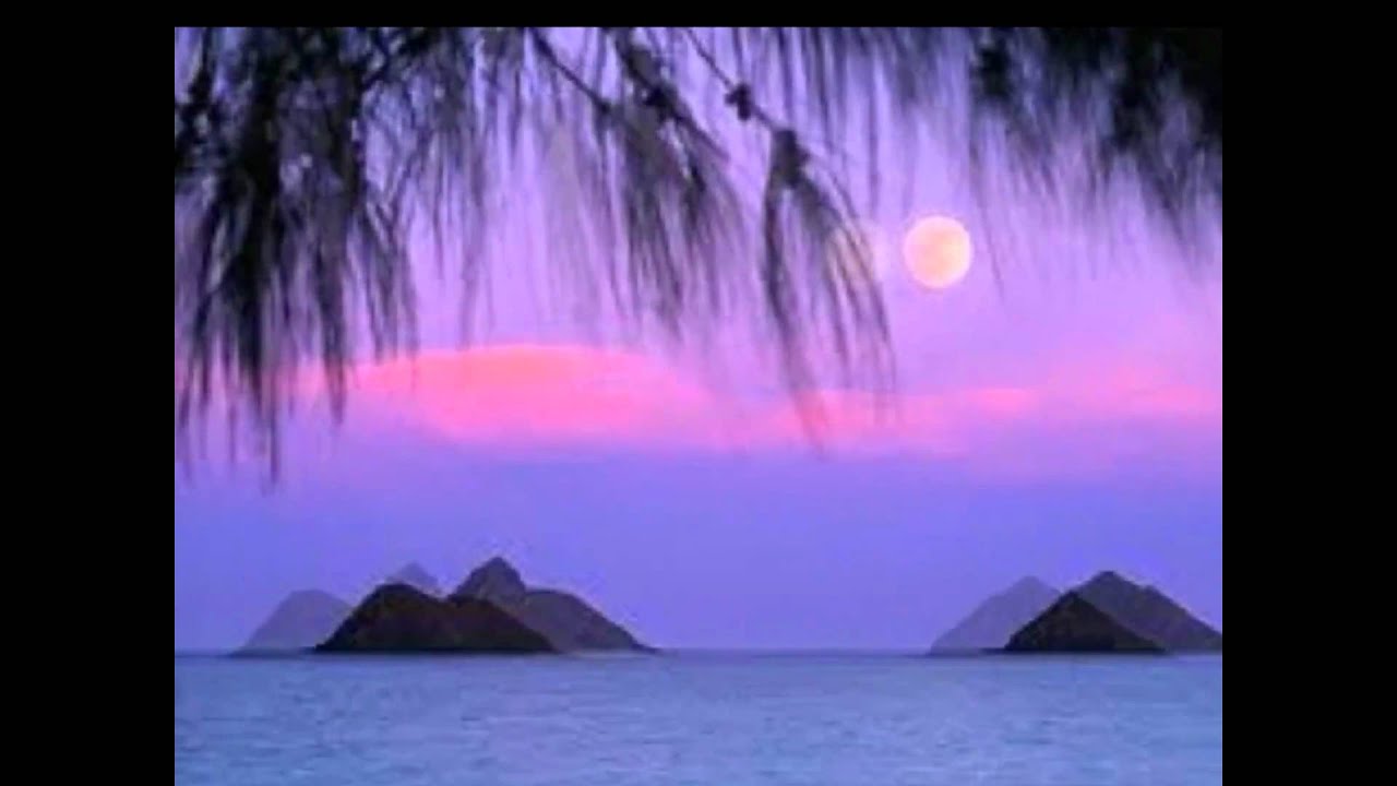 Blue hawaiian moonlight