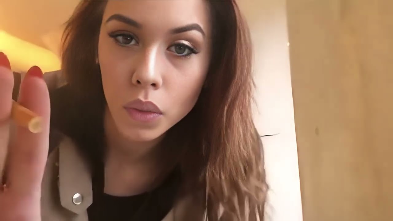 Smoking sexy woman Bonie 1080p 60fps nvenc
