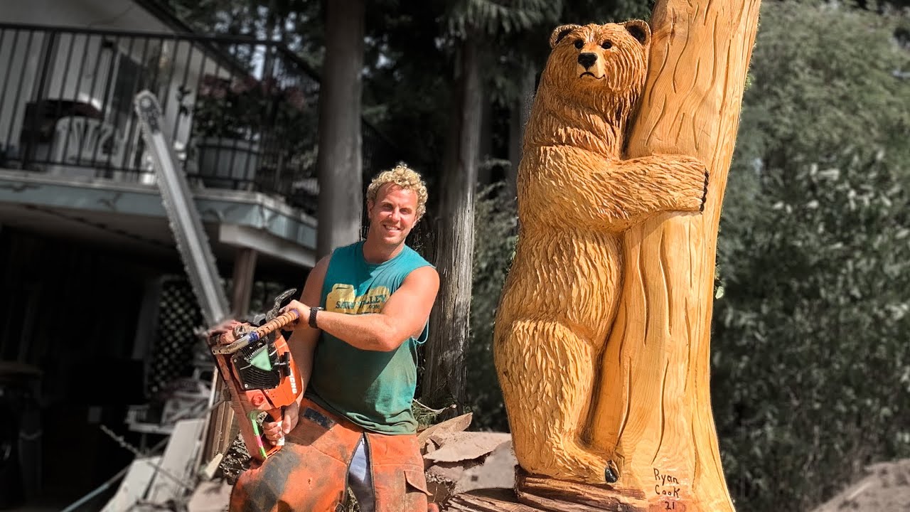 AMAZING 16ft  CHAINSAW CARVING BEAR FAMILY in Tree--  Entire WOODEN Bear family