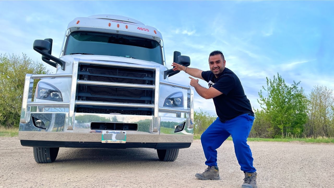 Finally 😍 Jab Company Ne Diya DRIVER Ko BRAND NEW TRUCK in CANADA