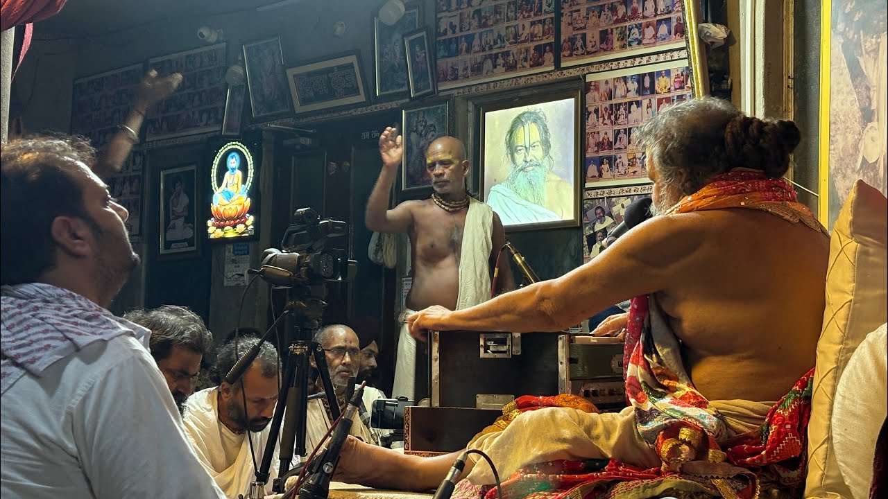Sādhu Sannidhi.01 ॥ Ekadasi Kirtan ॥ Priya Kunj, Barsana ॥ 