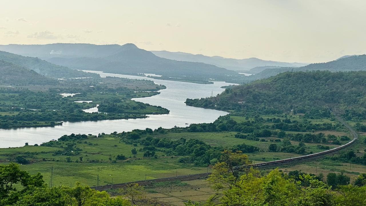 GOLDEN HOUR GOODBYES .. .... LAST DAY OF SUMMER ESCAPE......