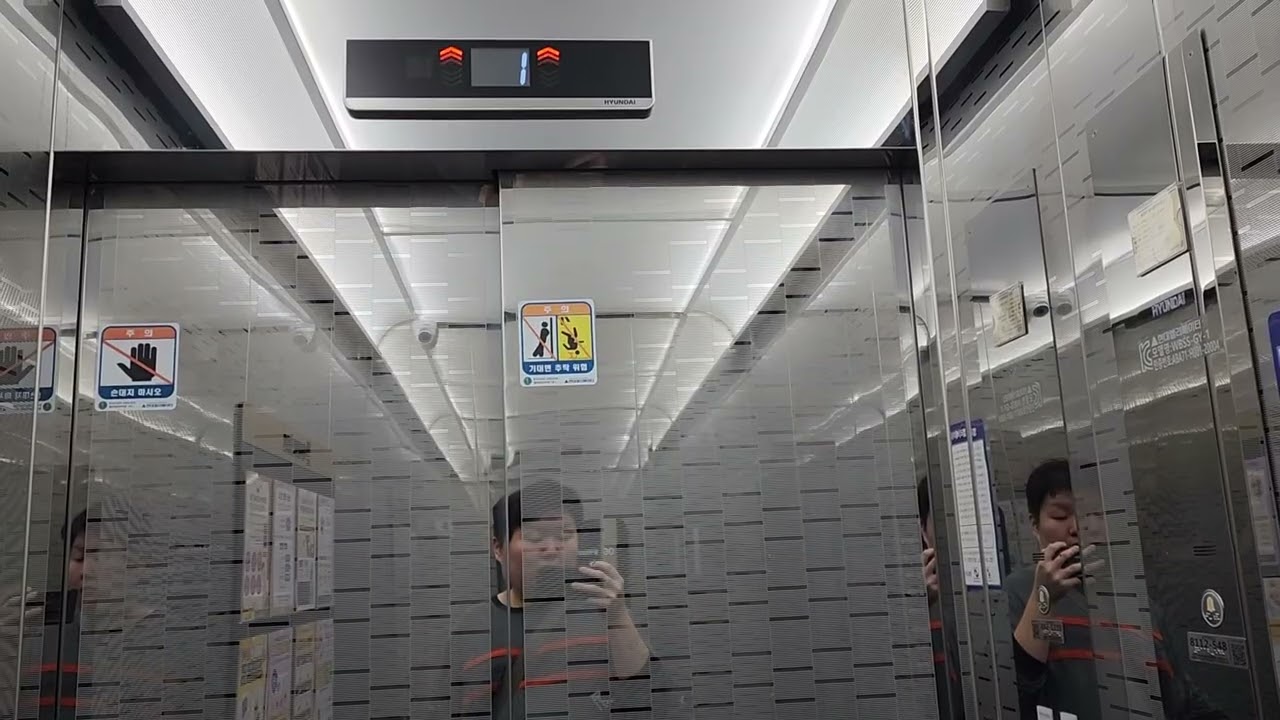 부산 서면 DR에코시티 메타한방병원/상가구간 B2~6층 운행용 오른쪽호기 현대엘리베이터 탑사기(2025.11.05 촬영)