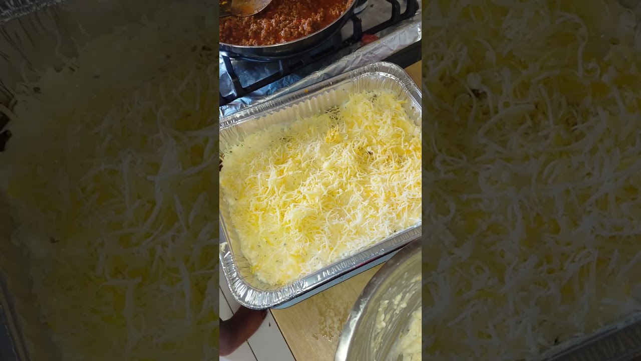 Rowan made Lasagna for lunch 😁🤤