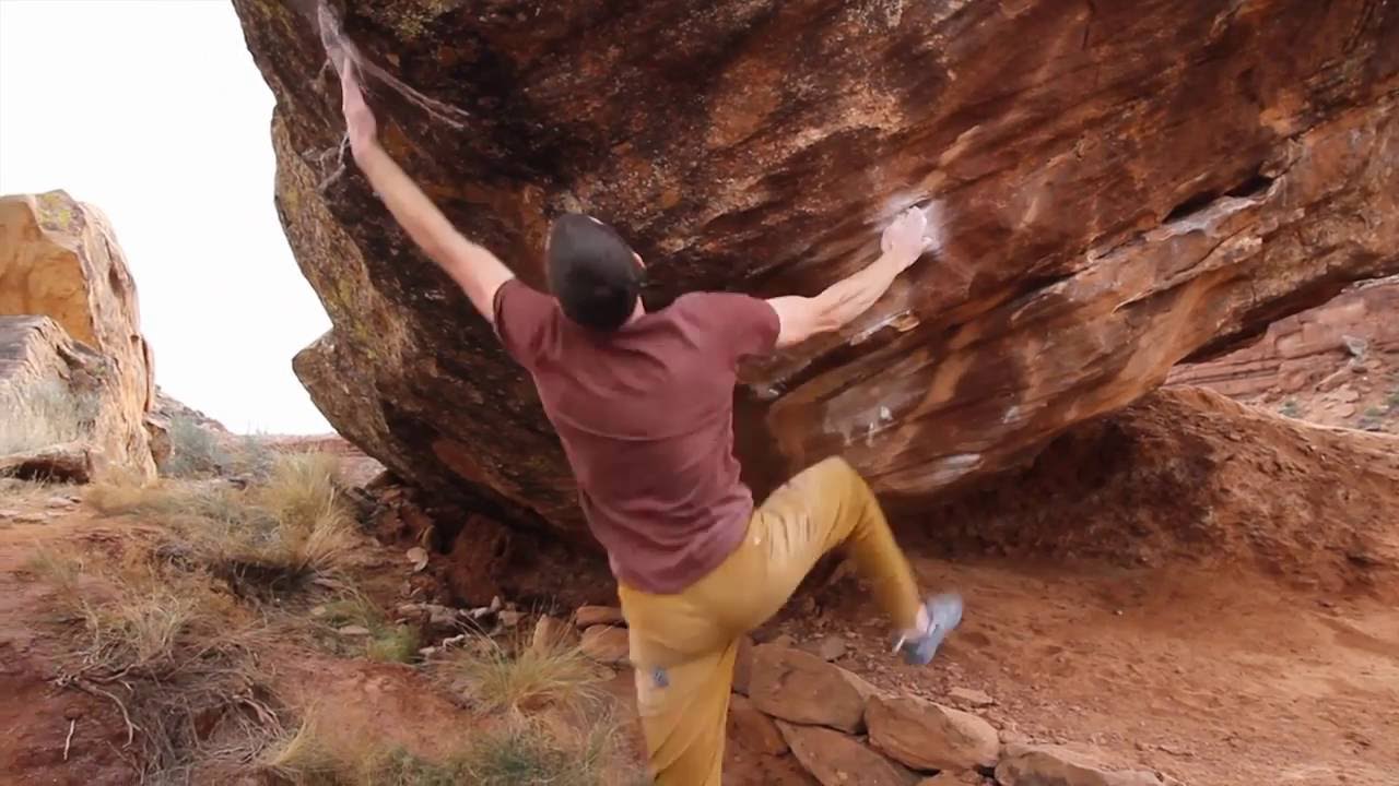 Ben Throws it Down in Moes