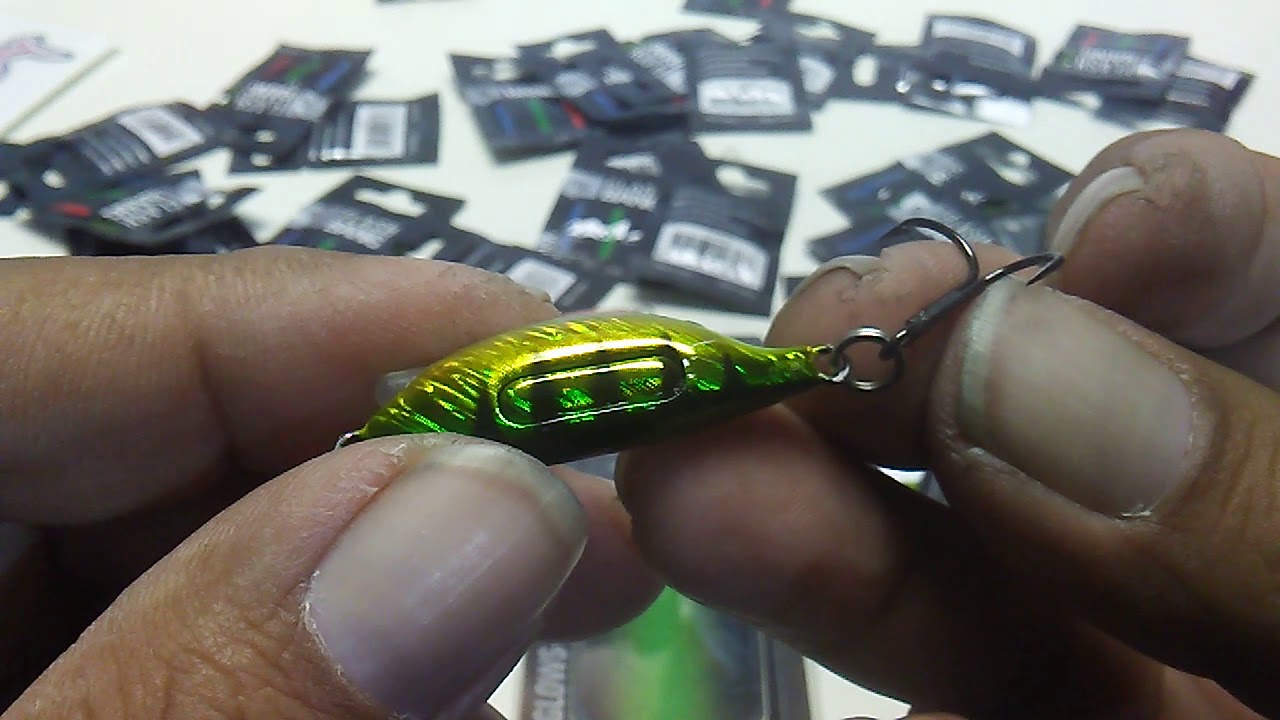 Glow lure battle