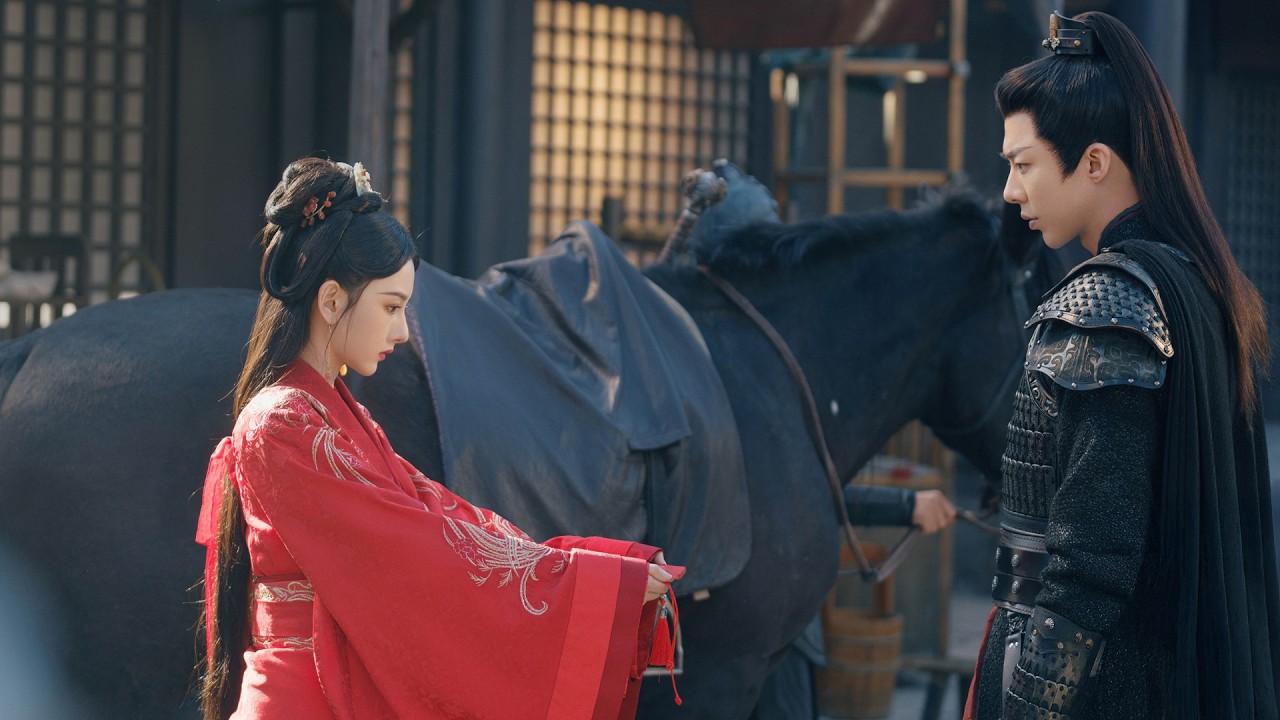 Красивая девушка в красном, но высокомерный генерал отвергает её словами.