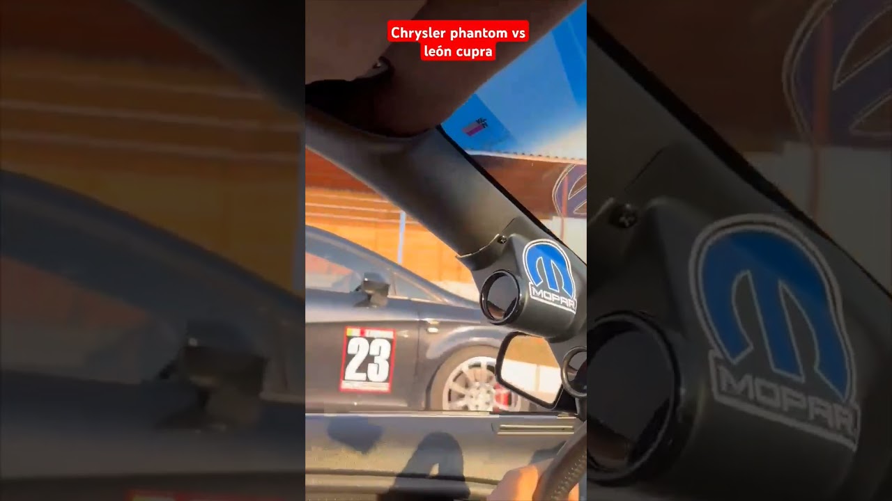 Chrysler phantom rt vs le&oacute;n Cupra #autos #mopar