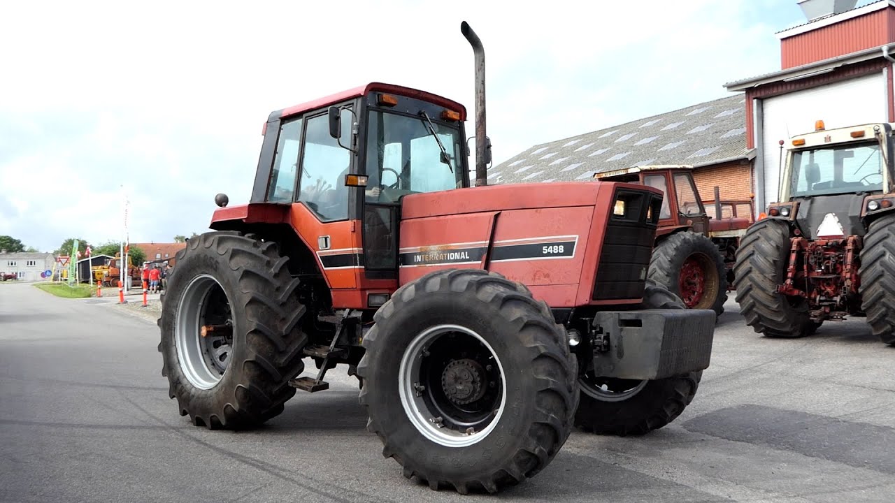 Case IH 5488 on display walk-around view | Cool Tractor | DK Agriculture