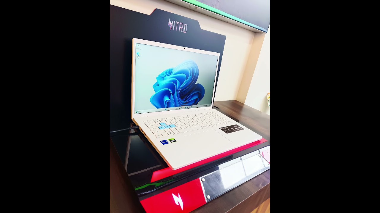 #reelsinstagram #lifeisbutadream #laptop #smartphone #gamingpc #gamingcomputer