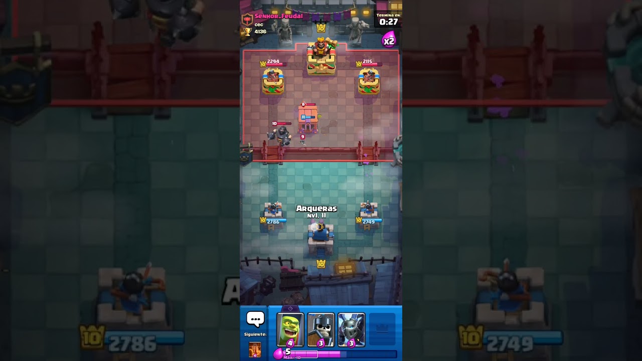 Jugando al Clash royale 