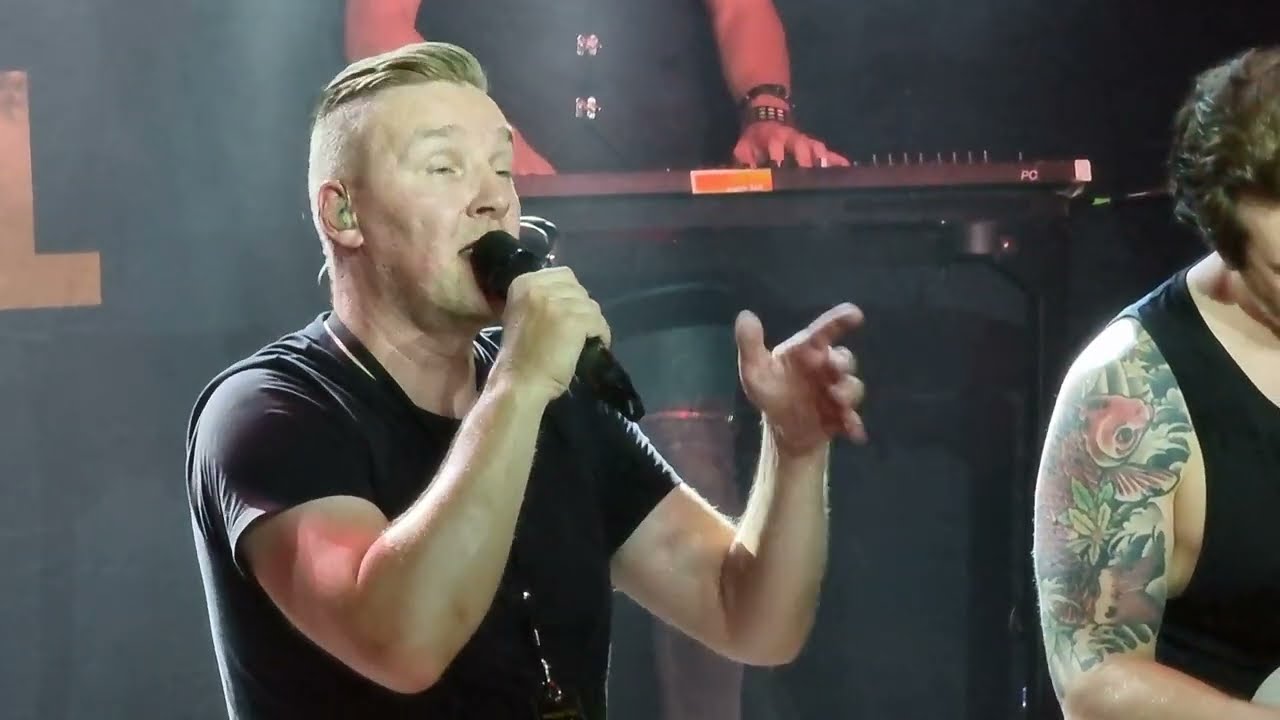 Poets of the Fall - Carnival of Rust (live at Roxy Prague 2022)