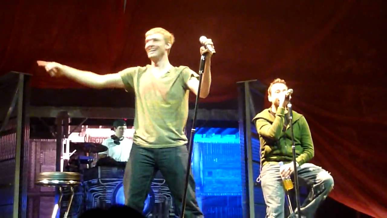 Backstreet Boys - PDA @ Soundcheck Oberhausen 16 Nov 2009, This is us tour [Funny boys!]
