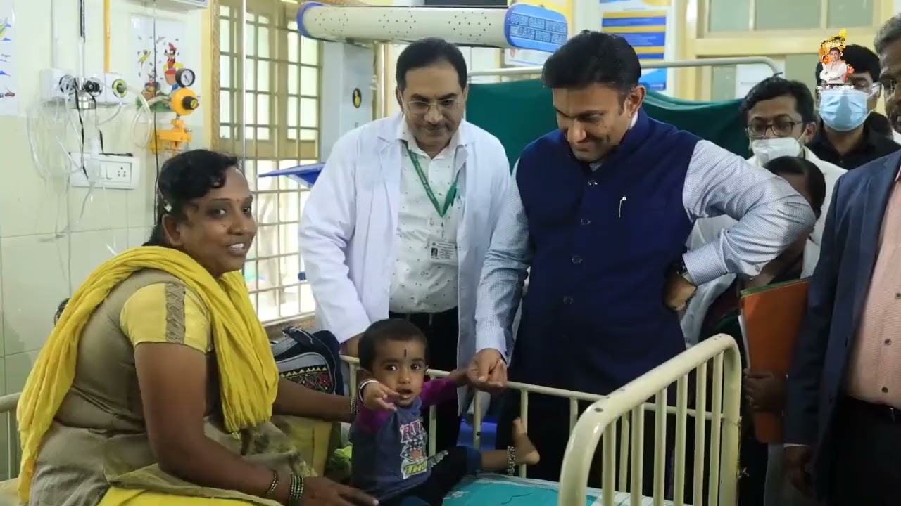 Tumkur District Hospital Inspection by Honourable Health Minister Dr. K. Sudhakar &ndash; Nov 17, 2022