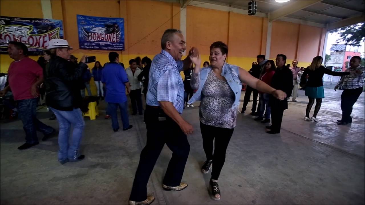 MARIO Y SUS SONEROS / PISTA EL DOMO
