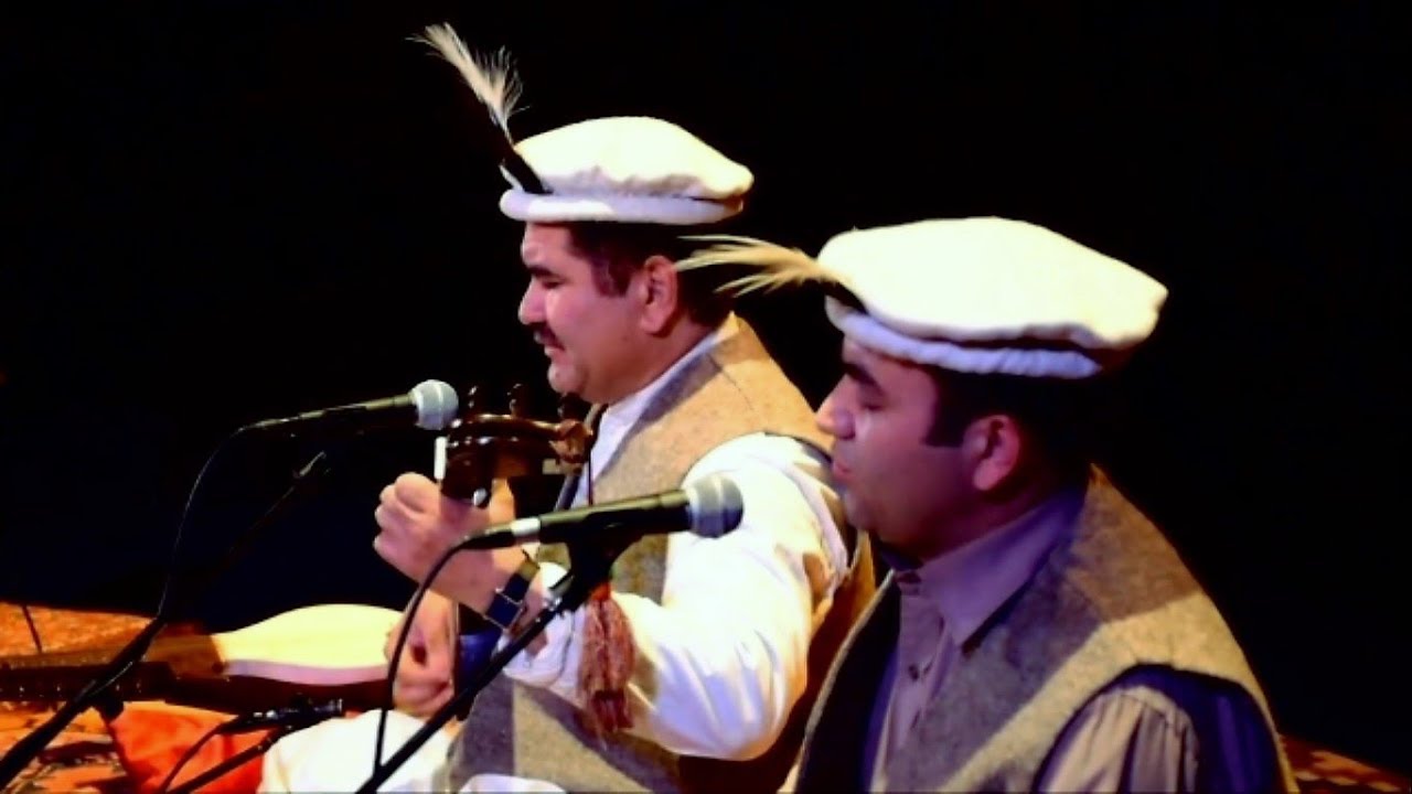 Sufi Music show in Paris -  Abid Karim and Gulbahar from Hunza, Gilgit Baltistan