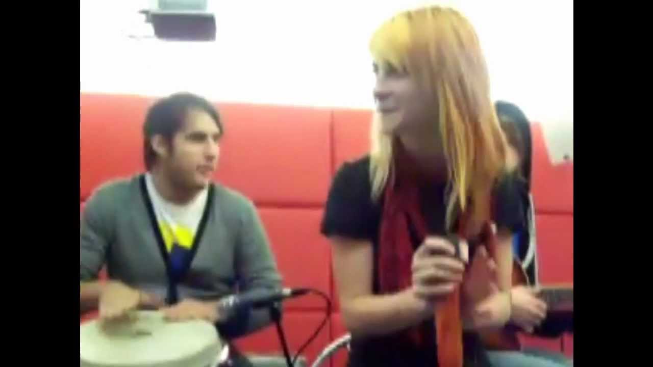 PARAMORE-Kerrang Studio,2007[FULL PERFORMANCE]