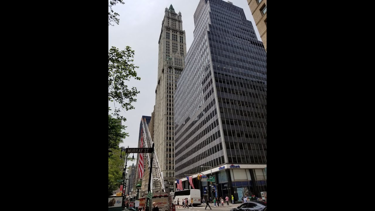 NEW YORK CITY TODAY: A Walk around the First Skyscraper. The Woolworth Building on Broadway