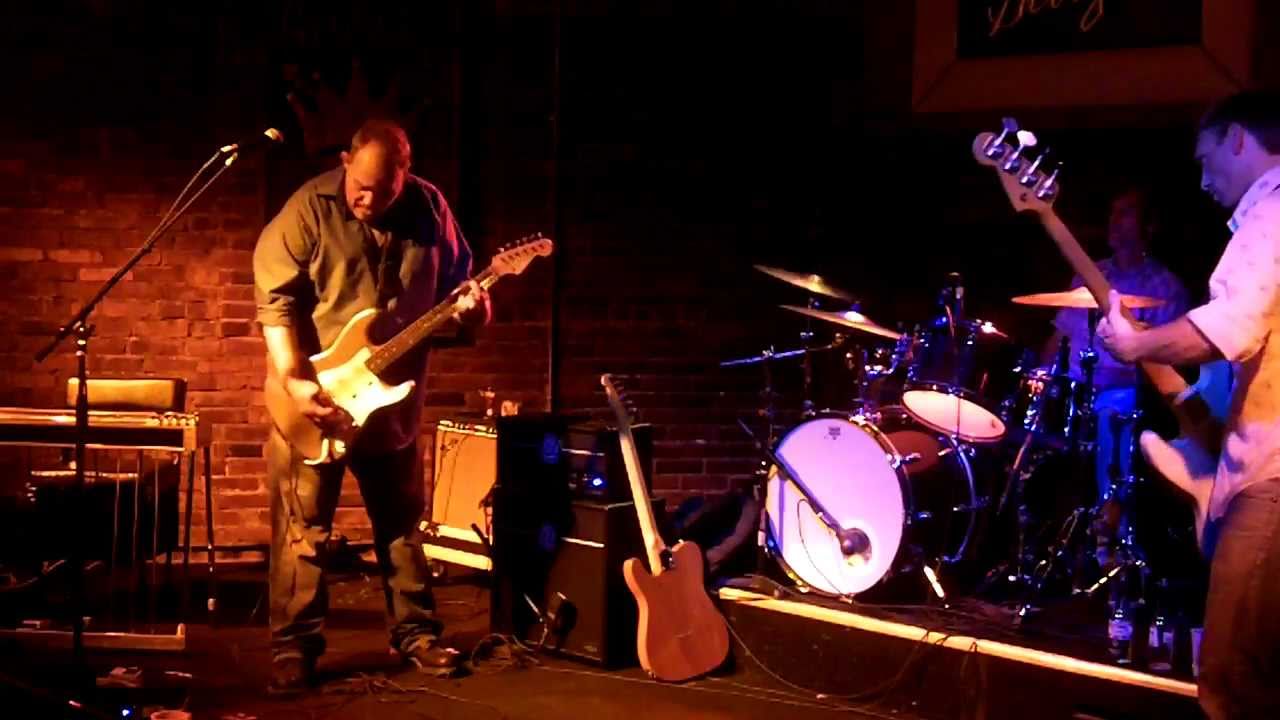 Jon Dee Graham "Laredo (small dark something" 6-29-11 Fayetteville AR Georges