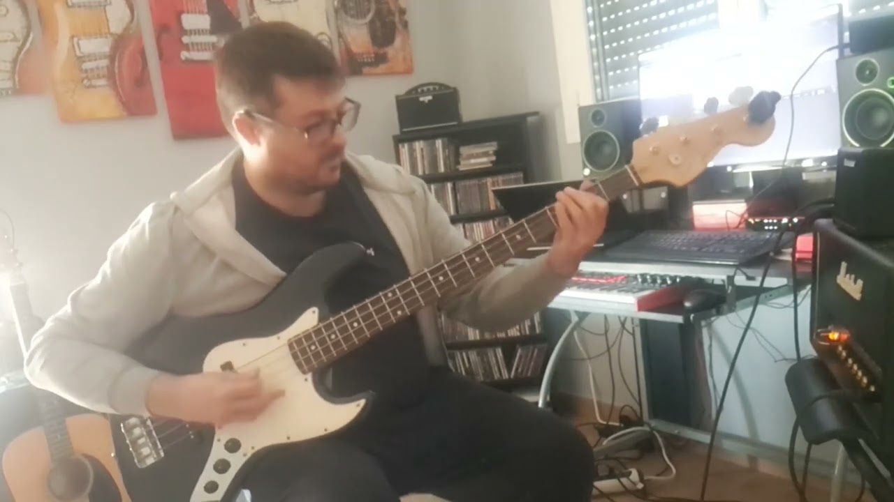 The Clash - London Calling (Bass Cover)