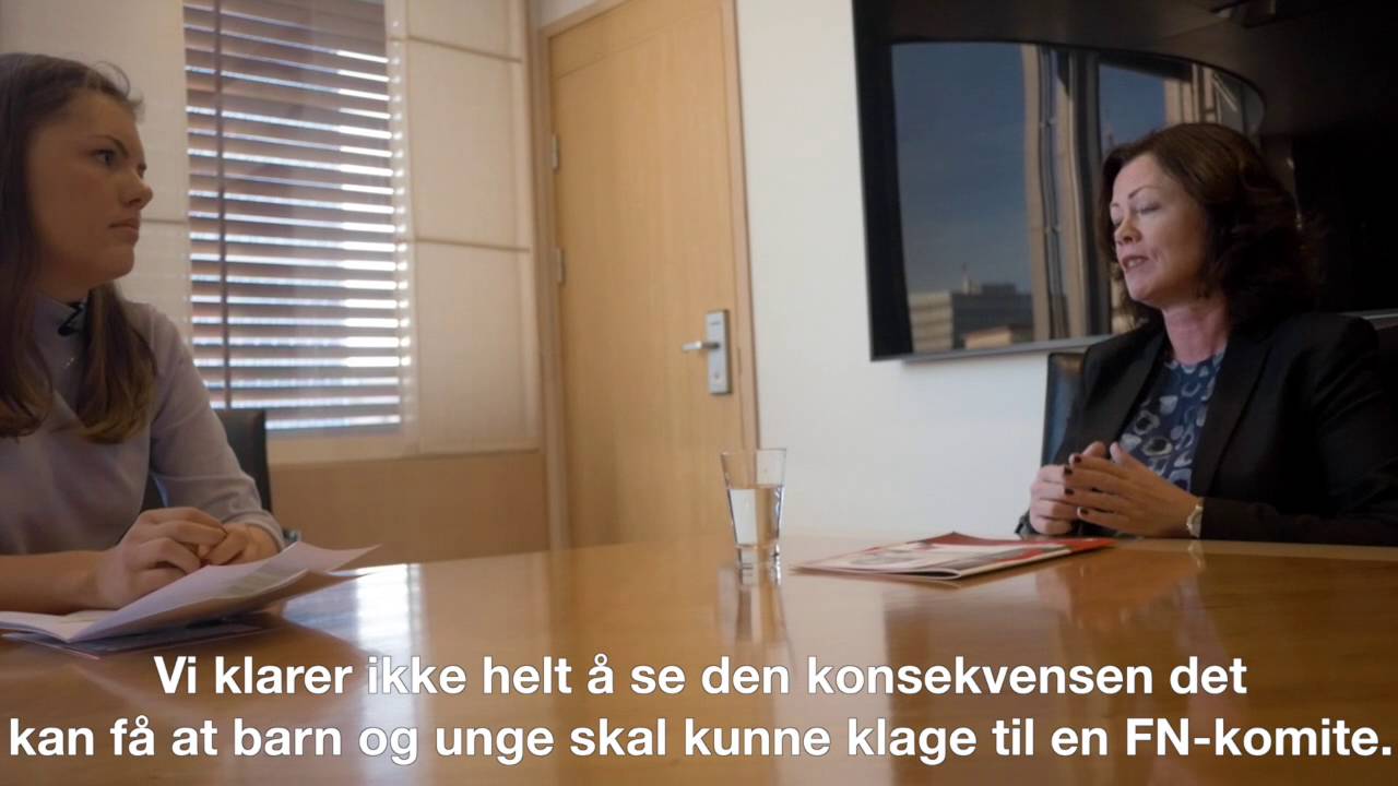 Redd Barna Ungdomsambassadør Emilie Kaland Lindseth møter Solveig Horne