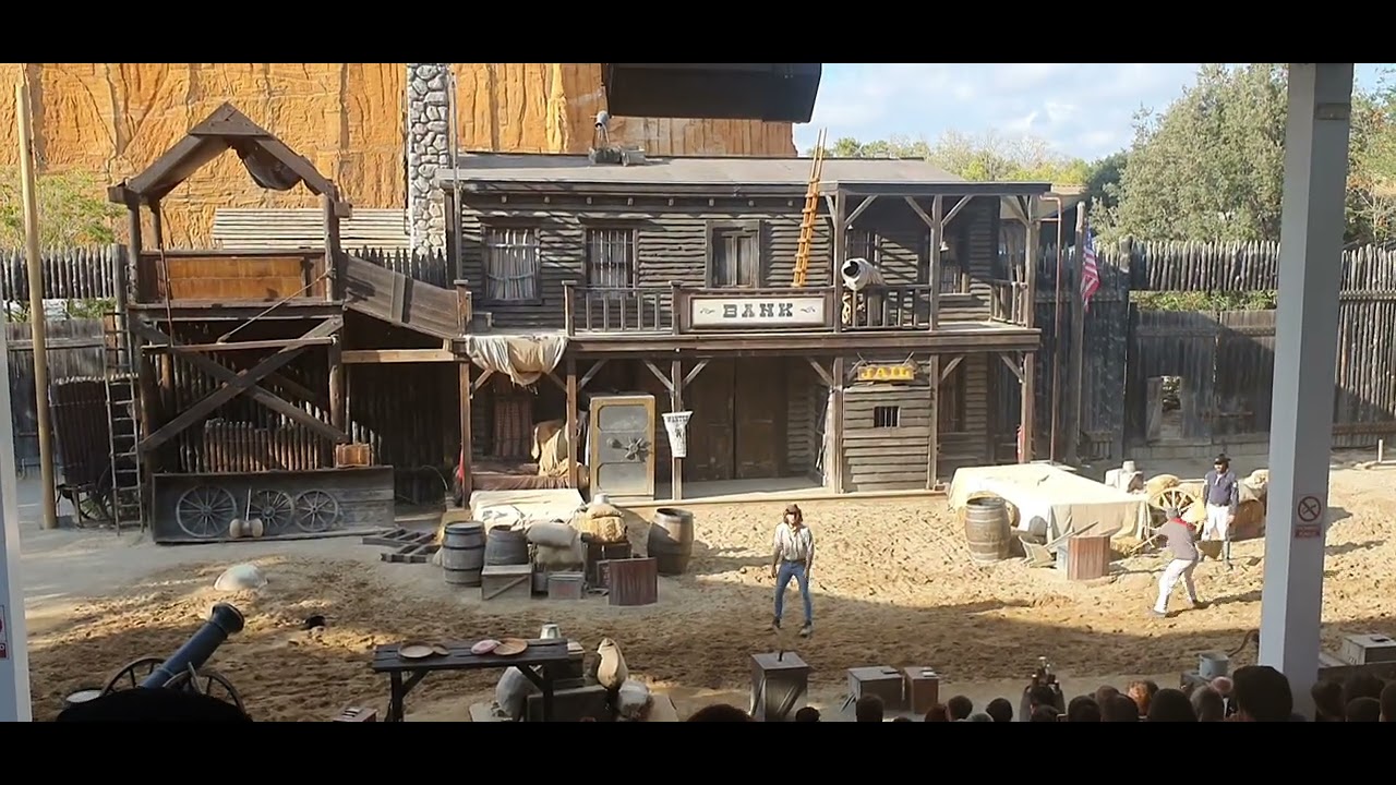 bang bang West show portaventura world september 2023