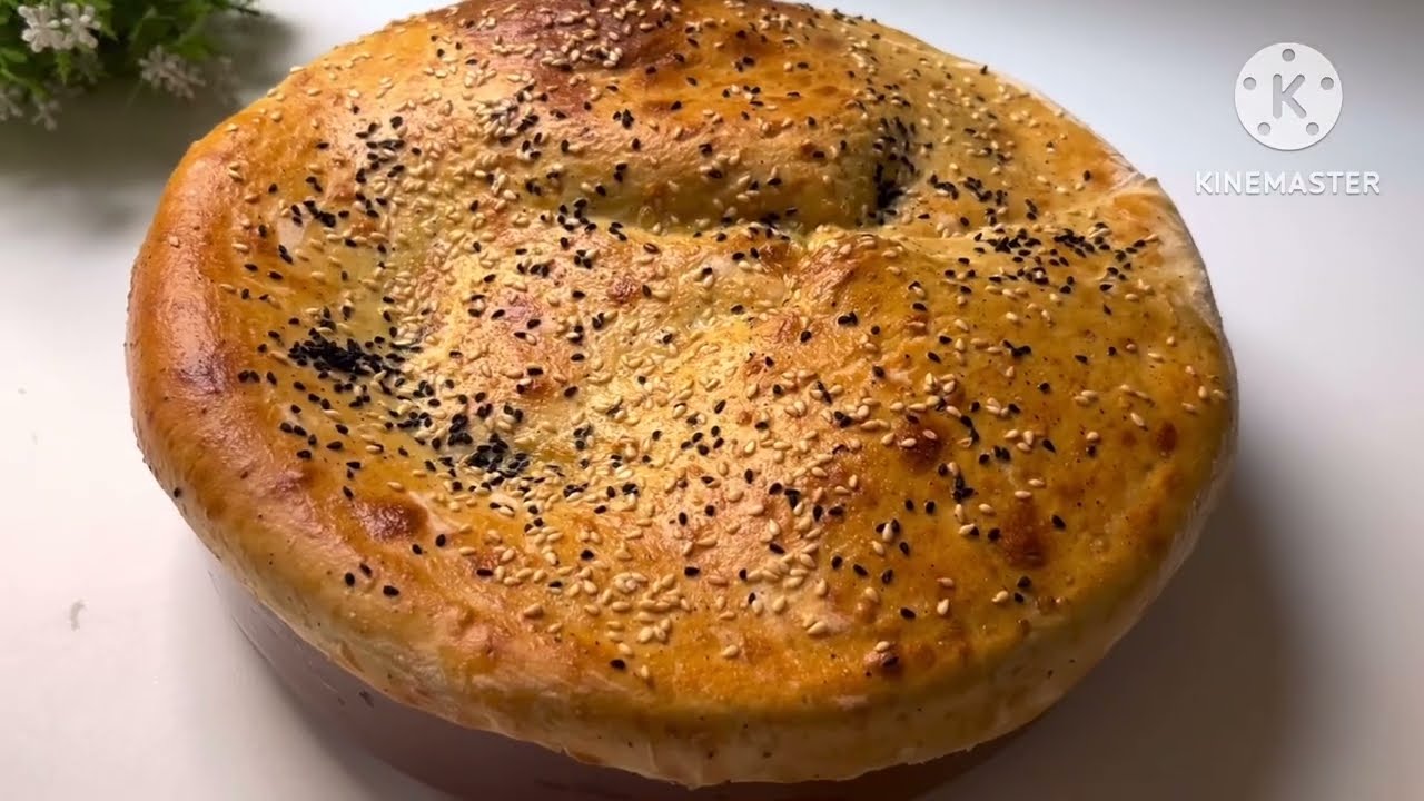 طاجن لحمه بالبصل المكرمل بالعيش