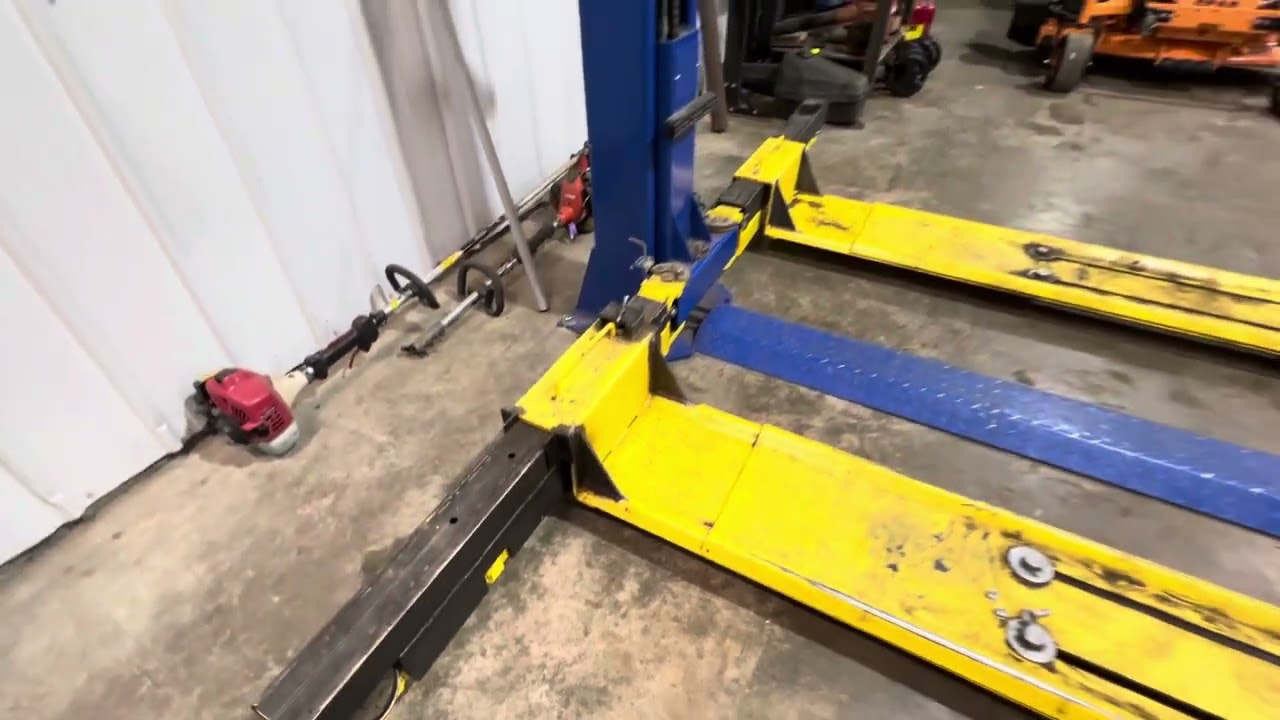 Atlas Two Post Lift Car Hoist, Shop Tool, Lawn Mower Lift Mod, Mower Repair