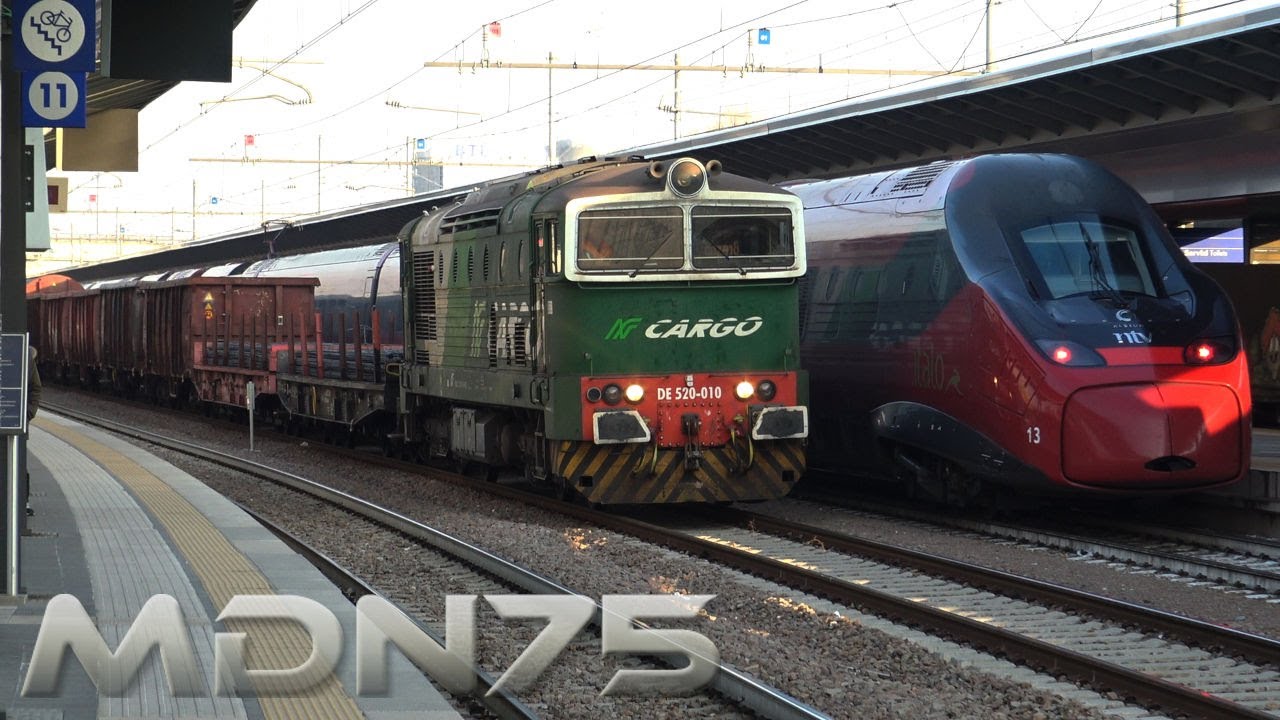 Treni diesel ed elettrici, passeggeri, merci, Aln 668, DE520, inizio marzo 2022 stazione Brescia[4K]