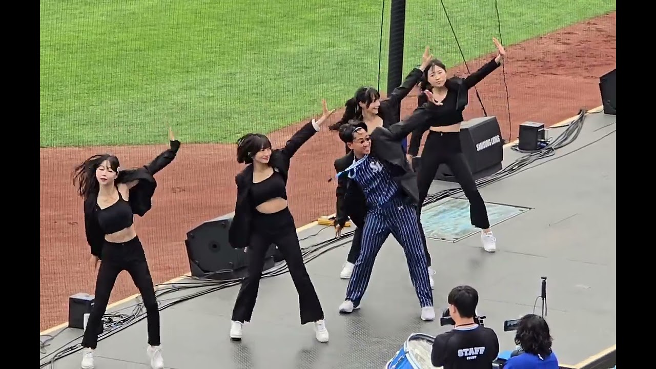 25.04.20 클래식 시리즈 💙🦁 #삼성라이온즈 #클래식시리즈 #박소영치어리더 #문가은치어리더 #박혜인치어리더 #김상헌