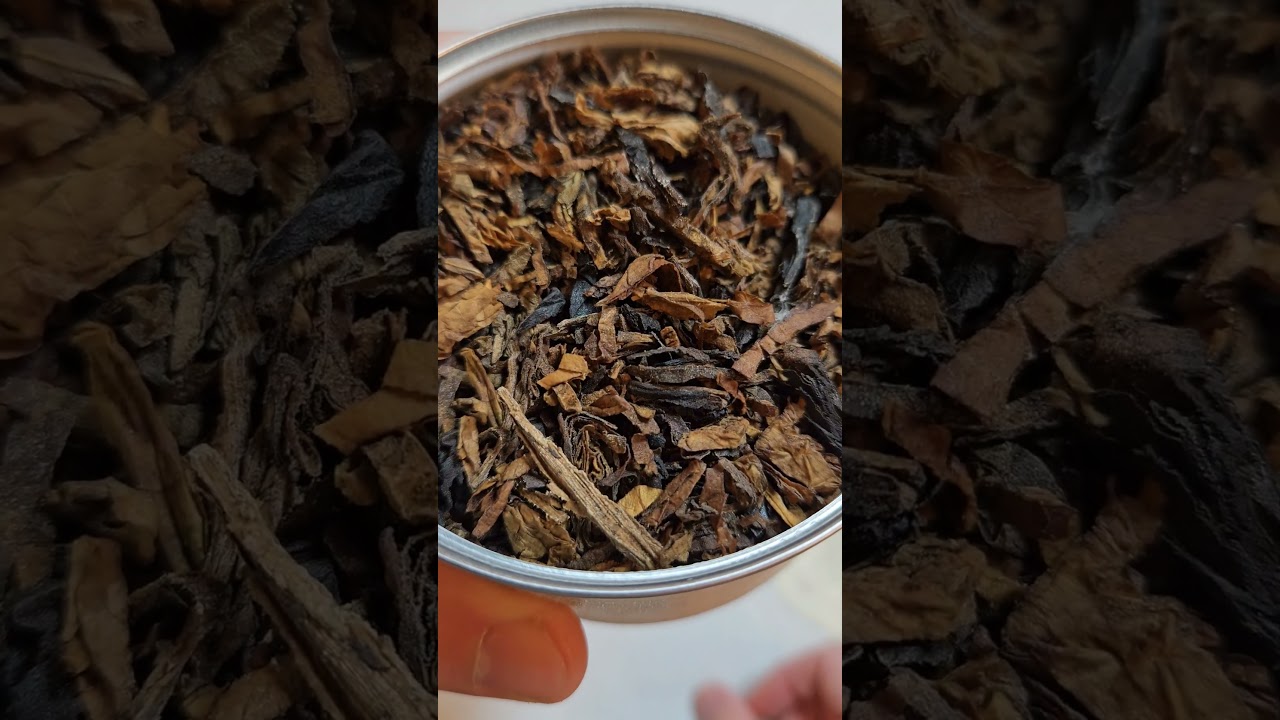 Opening an 11 Year Old Tin of Pipe Tobacco GL Pease Caravan #pipesmoking #tobacco