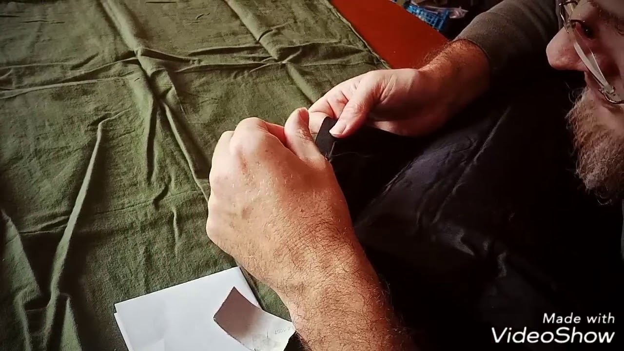 Isomatten-Reparatur mit 2K-Kleber