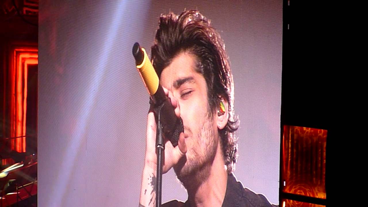 One Direction- Right Now Live Detroit 8/17