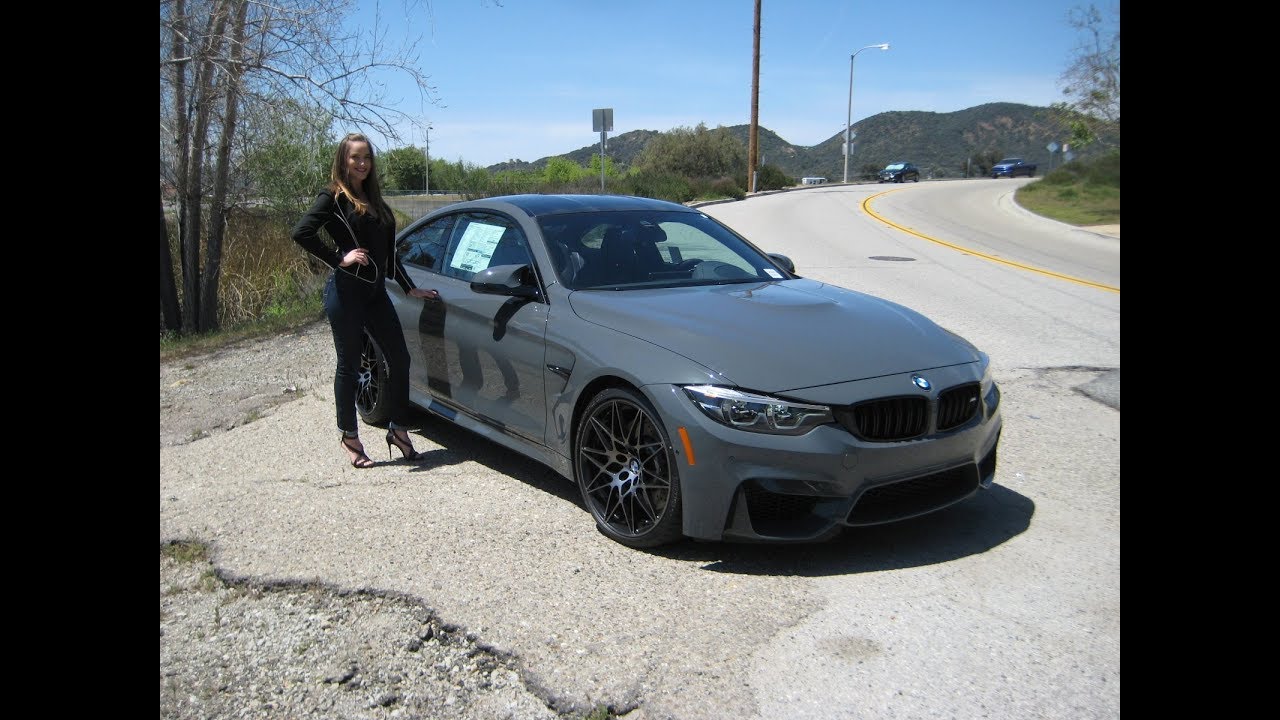 BMW M4 Coupe in Grigio Telesto Pearl / Competition Package / 20