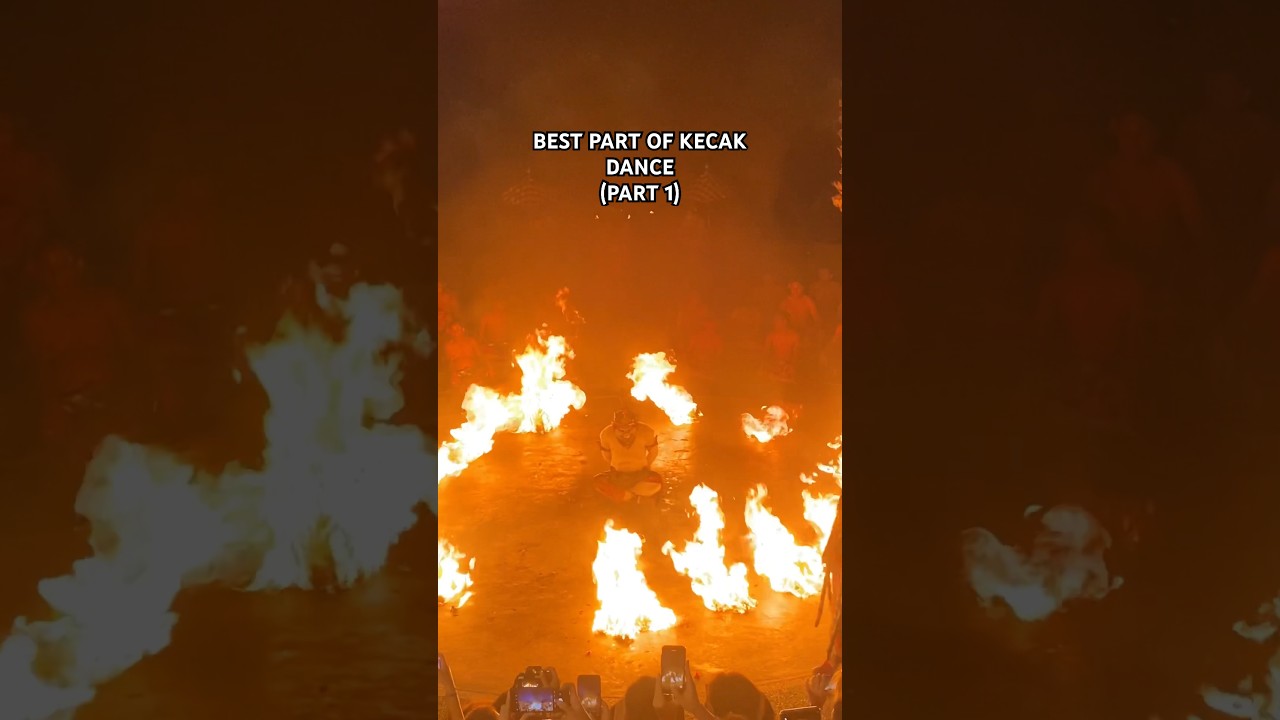 KECAK DANCE in BALI (RAMAYANA STORY) #kecakdance #bali #hanuman #ramayana