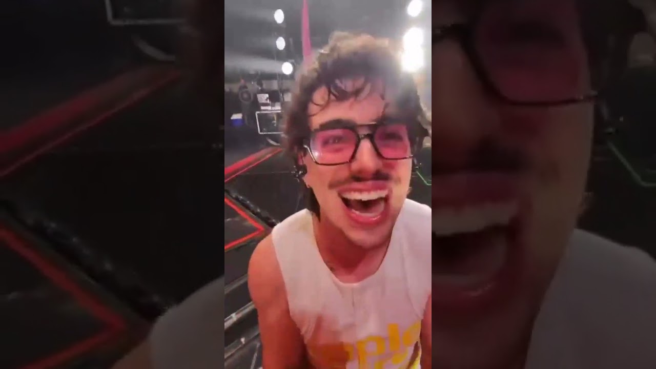 MORAT 💓🥰 JUGANDO ANTES DE EL CONCIERTO 😋💓 EN URUGUAY NOCHE 2 💓🥰