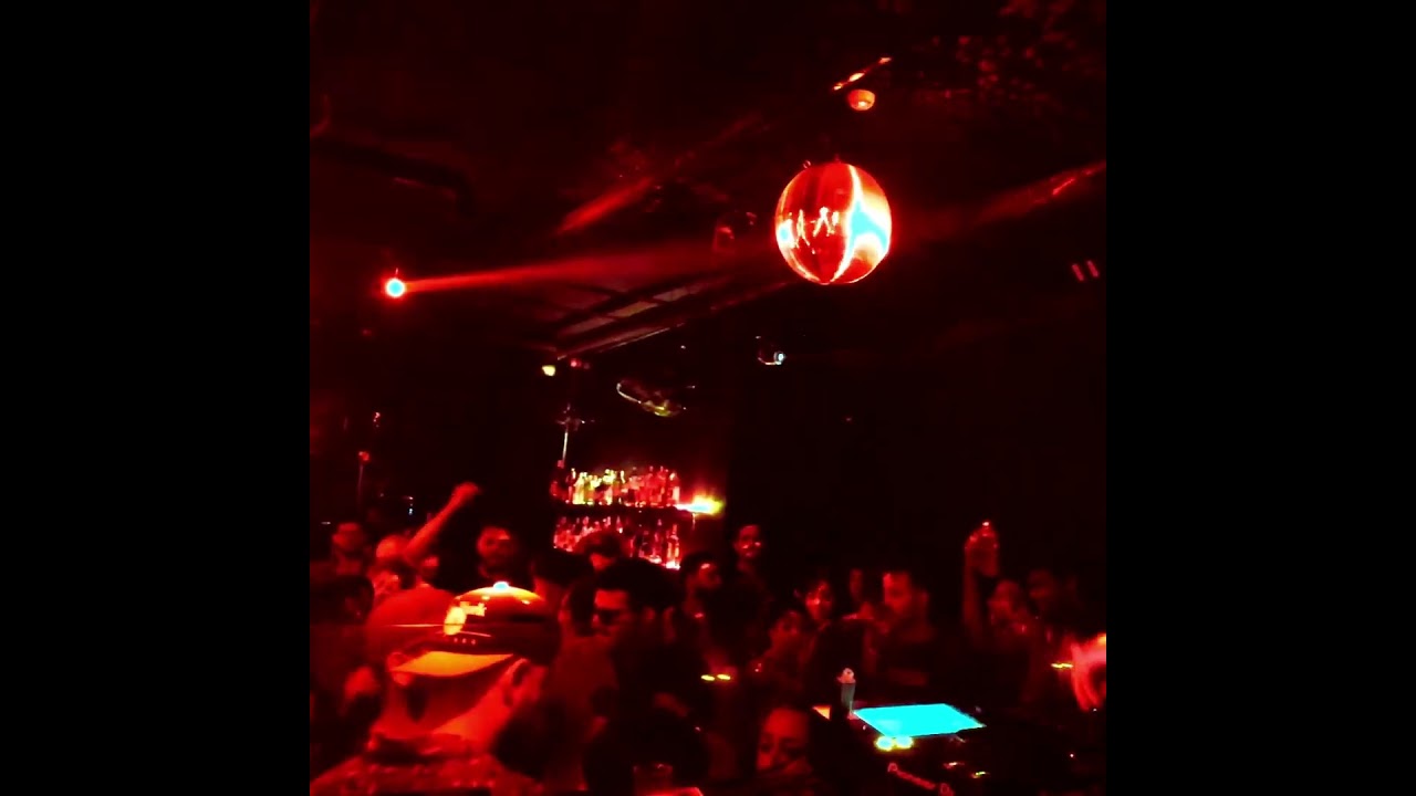 RISKY ROMY @ ERA UMA VEZ NO PORTO ▪ 1ED